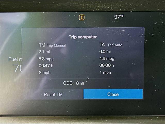 2026 Volvo XC40 Ultra, B5 AWD Gas (mild hybrid), Dark