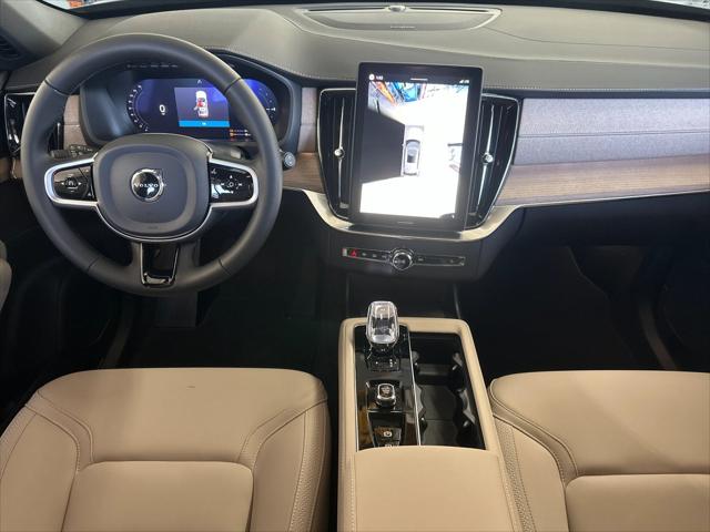 2026 Volvo XC90 Plug-In Hybrid Plus, T8 AWD, Electric/Gasoline, Bright, 7 Seats