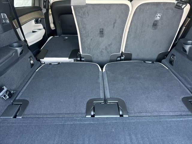 2026 Volvo XC90 Plug-In Hybrid Plus, T8 AWD, Electric/Gasoline, Bright, 7 Seats