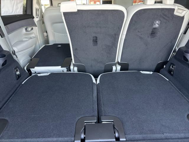 2026 Volvo XC90 Plug-In Hybrid Ultra, T8 AWD, Electric/Gasoline, Bright, 7 Seats