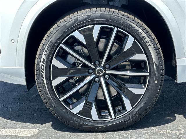 2026 Volvo XC90 Plug-In Hybrid Ultra, T8 AWD, Electric/Gasoline, Bright, 7 Seats