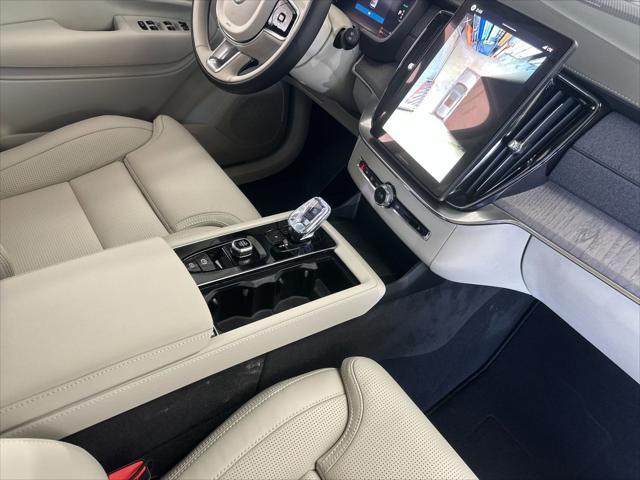 2026 Volvo XC90 Plug-In Hybrid Ultra Dark Theme, T8 AWD, Electric/Gasoline, 7 Seats