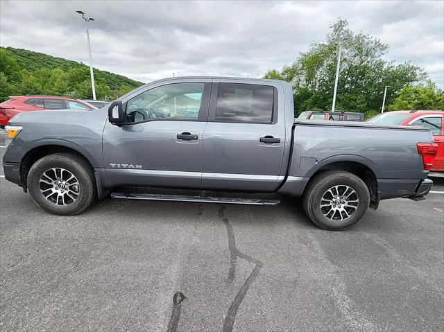 2023 Nissan Titan Crew Cab SV 4x4