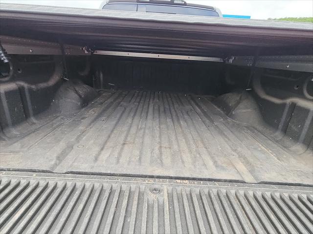 2023 Nissan Titan Crew Cab SV 4x4