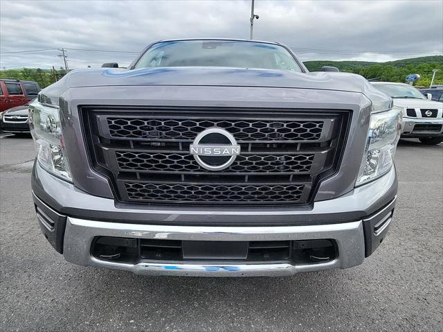 2023 Nissan Titan Crew Cab SV 4x4