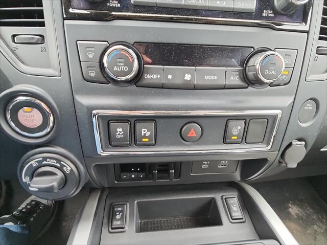 2023 Nissan Titan Crew Cab SV 4x4