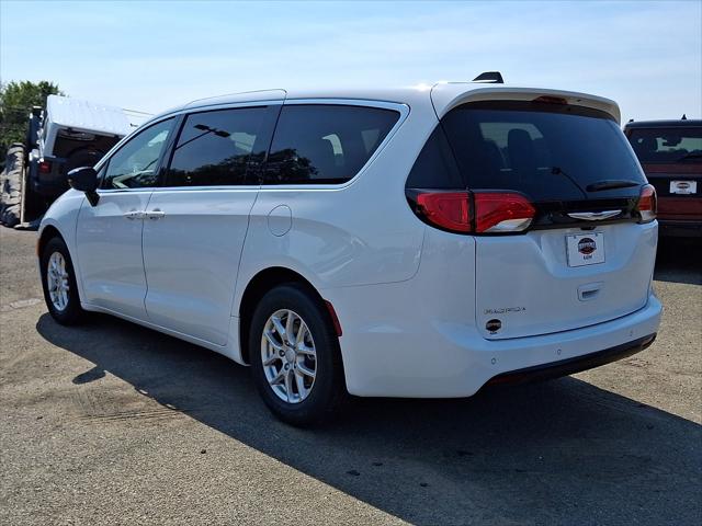 2027 Chrysler Pacifica PACIFICA LX 2027 Chrysler Pacifica PACIFICA LX