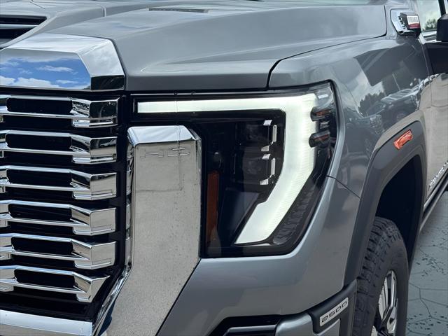 2026 GMC Sierra 2500HD Crew Cab, Standard Bed, Denali, 4WD