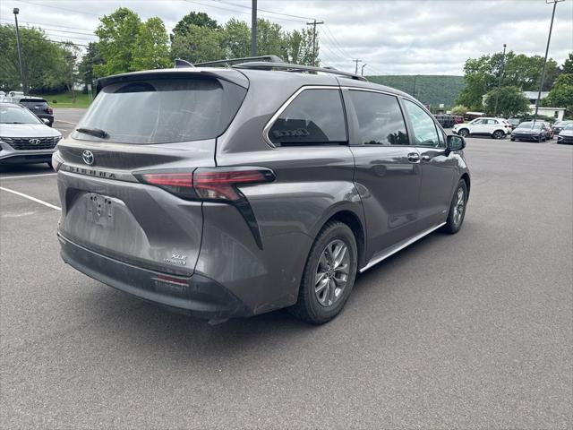 2021 Toyota Sienna XLE