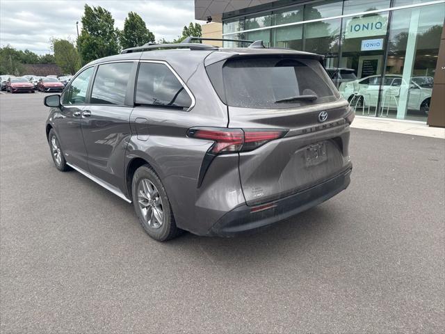 2021 Toyota Sienna XLE