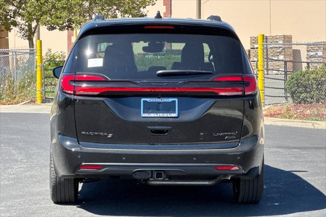 2027 Chrysler Pacifica Limited