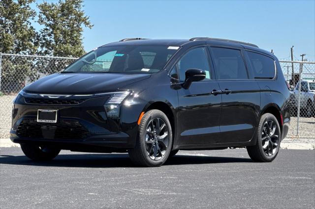 2027 Chrysler Pacifica Limited