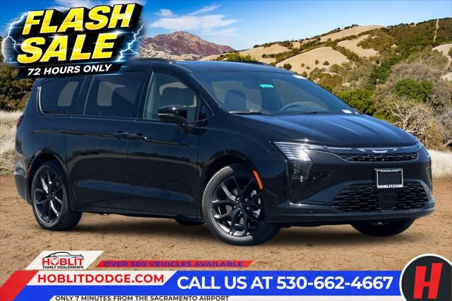 2027 Chrysler Pacifica Limited for sale in Woodland, CA