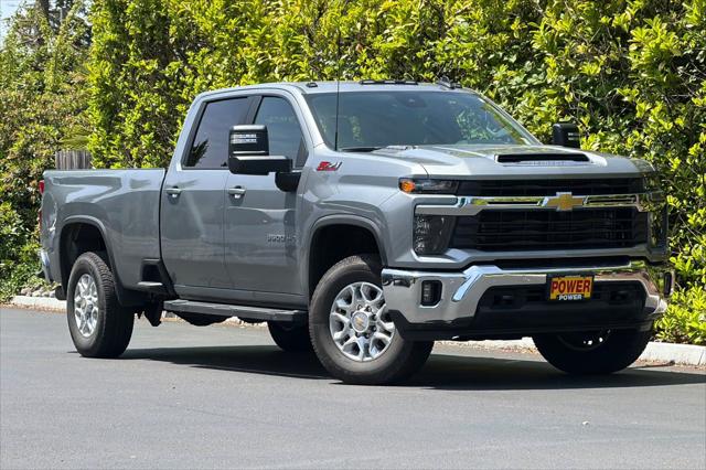 2026 Chevrolet Silverado 3500HD Crew Cab, Long Bed, LT Dual Rear Wheel, RWD