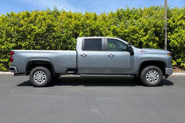 2026 Chevrolet Silverado 3500HD Crew Cab, Long Bed, LT Dual Rear Wheel, RWD