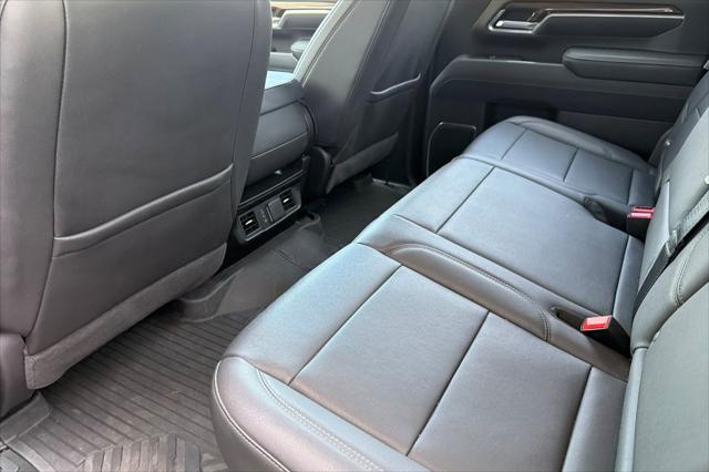 2026 Chevrolet Silverado 3500HD Crew Cab, Long Bed, LT Dual Rear Wheel, RWD