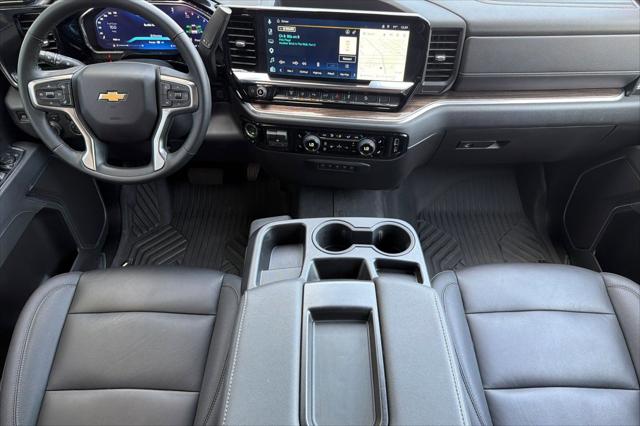 2026 Chevrolet Silverado 3500HD Crew Cab, Long Bed, LT Dual Rear Wheel, RWD