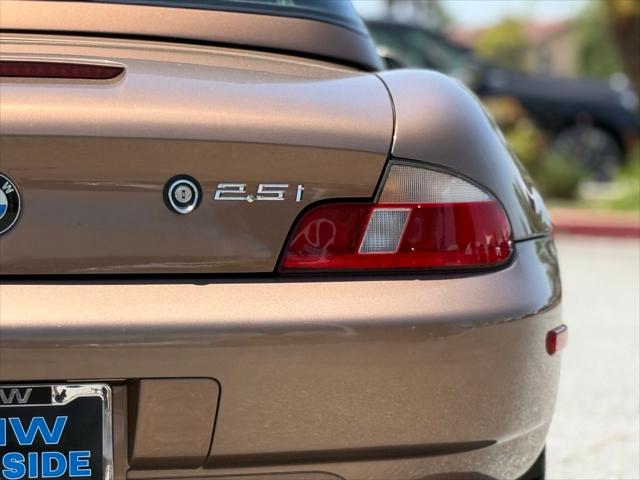 2002 BMW Z3 2.5i
