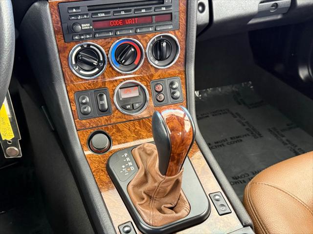 2002 BMW Z3 2.5i