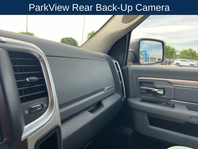 2017 Ram 1500 Big Horn Crew Cab 4x4 5'7" Box