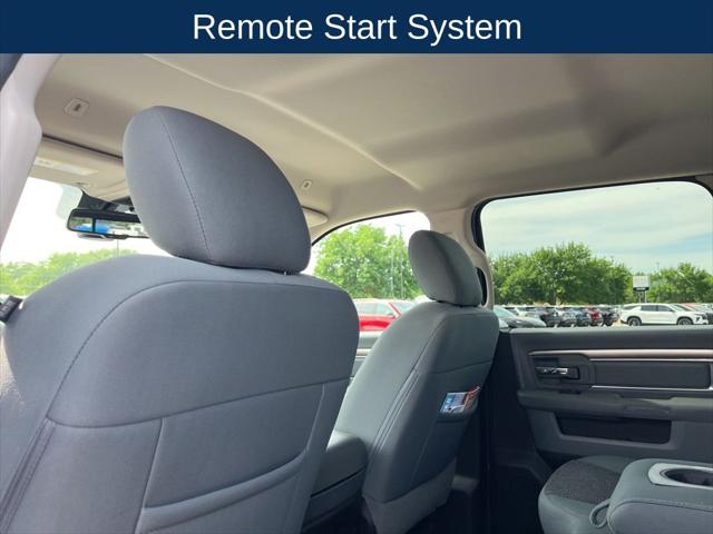 2017 Ram 1500 Big Horn Crew Cab 4x4 5'7" Box