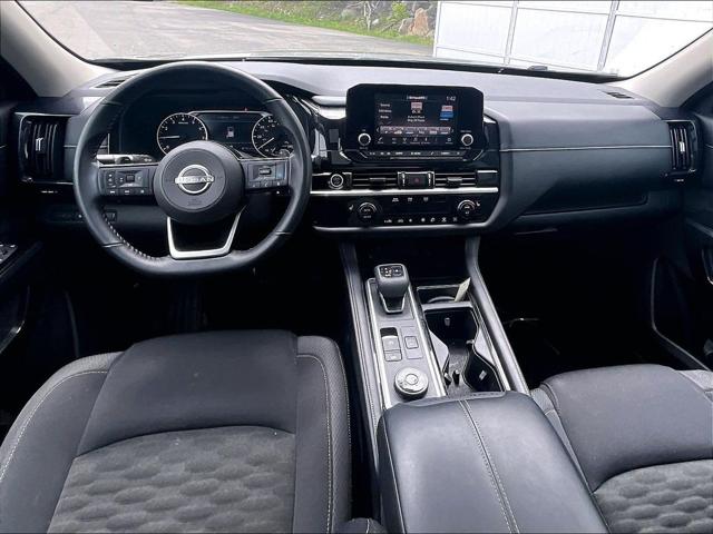 2022 Nissan Pathfinder SV 4WD