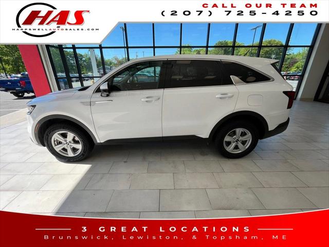 2022 Kia Sorento LX