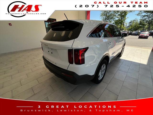 2022 Kia Sorento LX