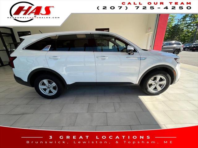 2022 Kia Sorento LX