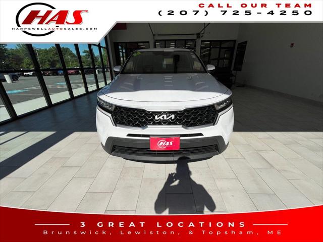 2022 Kia Sorento LX
