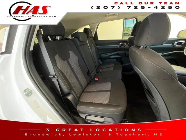 2022 Kia Sorento LX