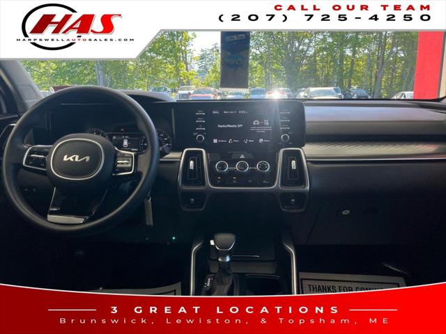 2022 Kia Sorento LX