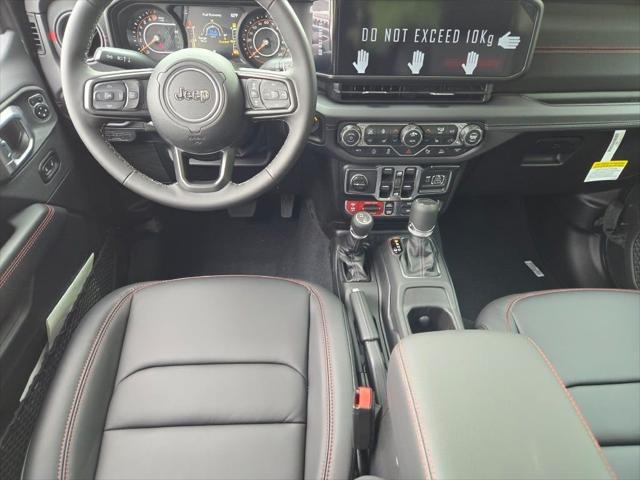 2026 Jeep Gladiator GLADIATOR SHADOW OPS 4X4 2026 Jeep Gladiator GLADIATOR SHADOW OPS 4X4