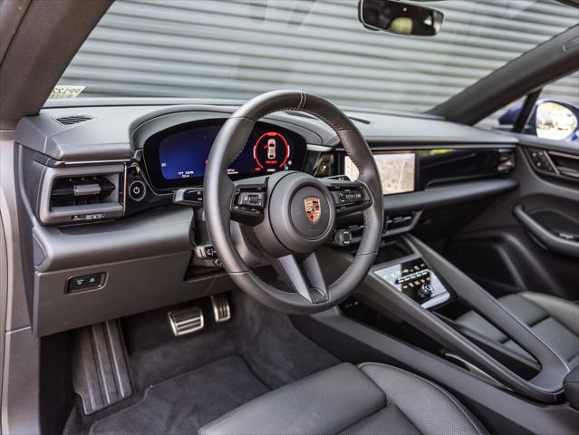 2025 Porsche Macan Electric 4