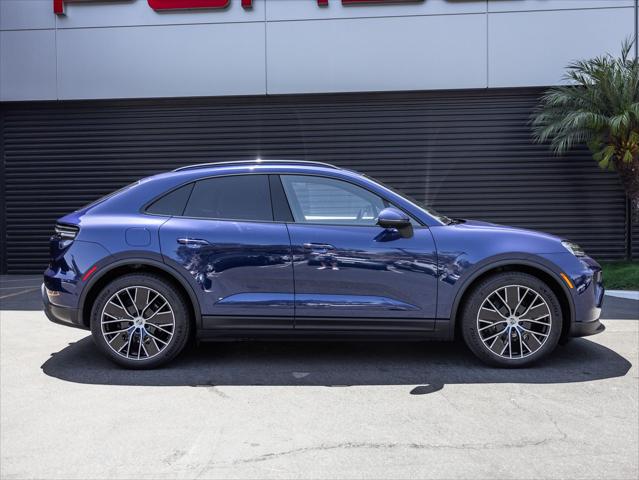 2025 Porsche Macan Electric 4