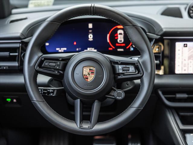 2025 Porsche Macan Electric 4
