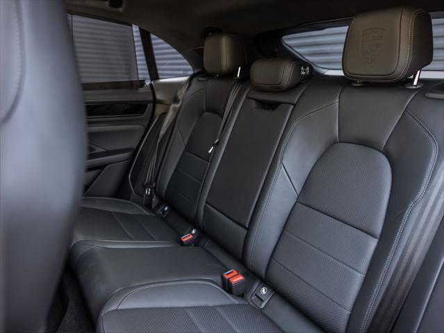 2025 Porsche Macan Electric 4