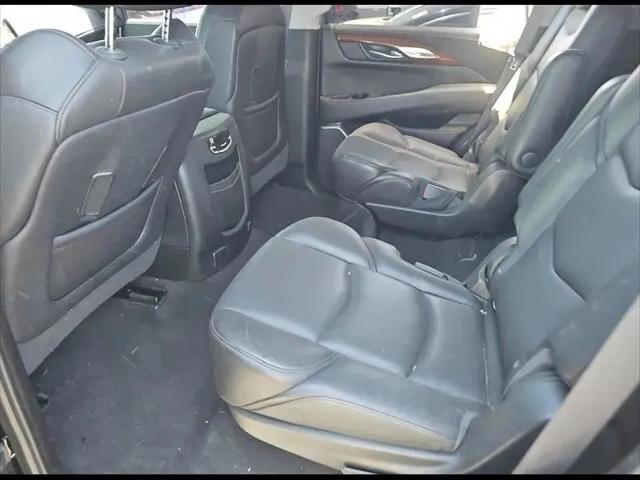 2018 Cadillac Escalade Luxury