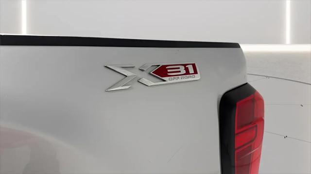 2023 GMC Sierra 3500HD 4WD Crew Cab Standard Bed SLT
