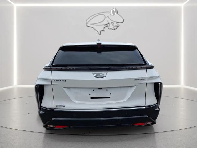 2025 Cadillac iQ Luxury 1 RWD