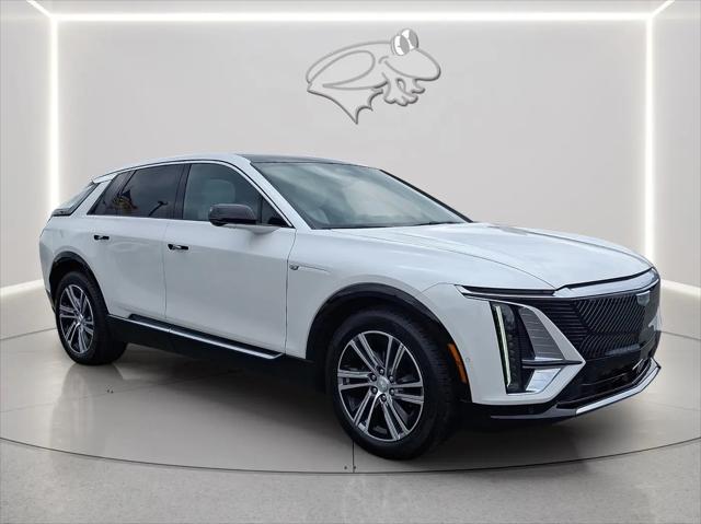 2025 Cadillac iQ Luxury 1 RWD