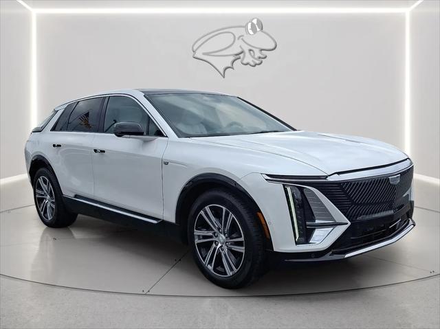 2025 Cadillac iQ Luxury 1 RWD
