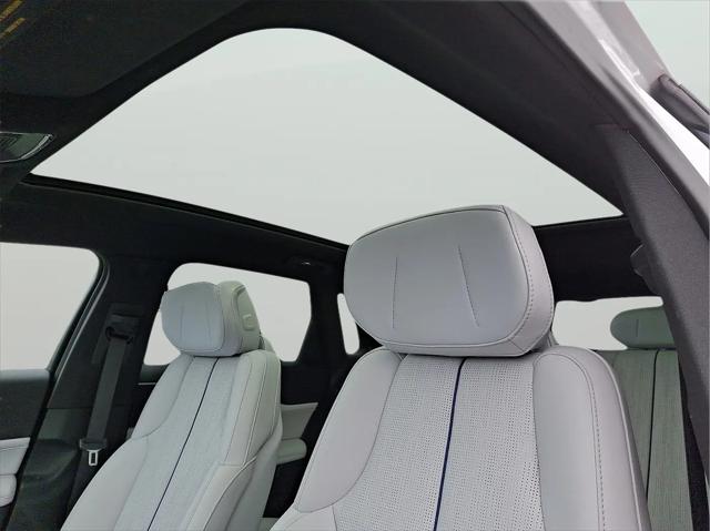2025 Cadillac iQ Luxury 1 RWD