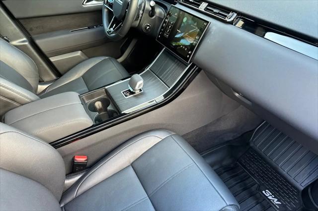 2025 Land Rover Range Rover Velar P250 Dynamic SE
