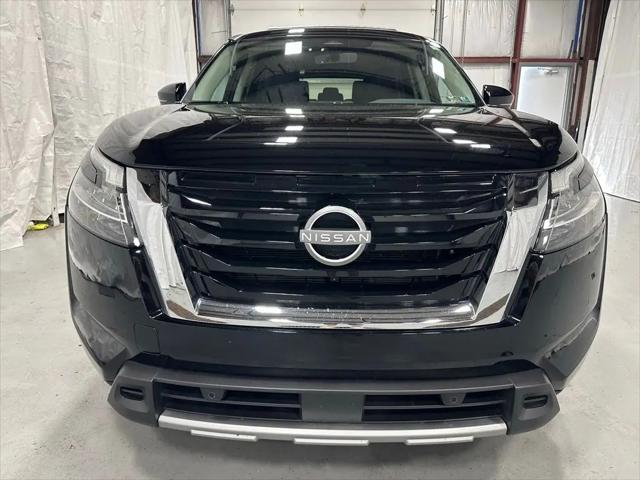 2024 Nissan Pathfinder SL 4WD