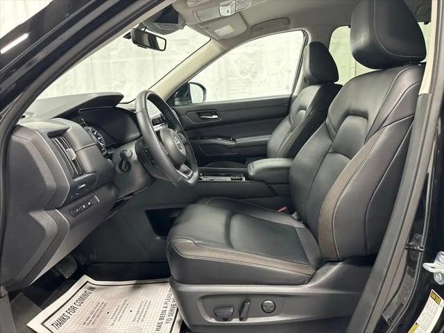 2024 Nissan Pathfinder SL 4WD