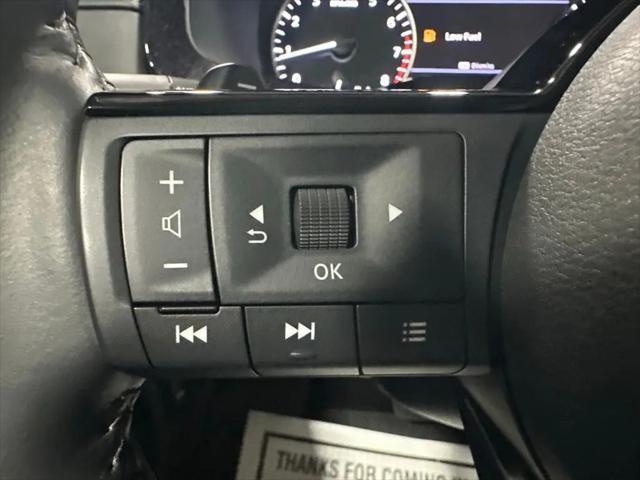 2024 Nissan Pathfinder SL 4WD