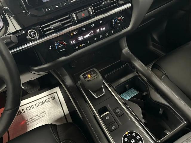 2024 Nissan Pathfinder SL 4WD