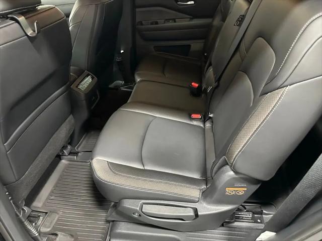 2024 Nissan Pathfinder SL 4WD