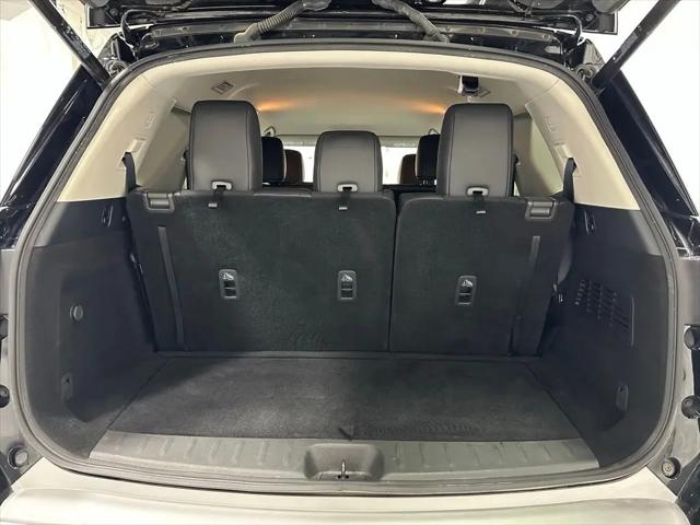 2024 Nissan Pathfinder SL 4WD